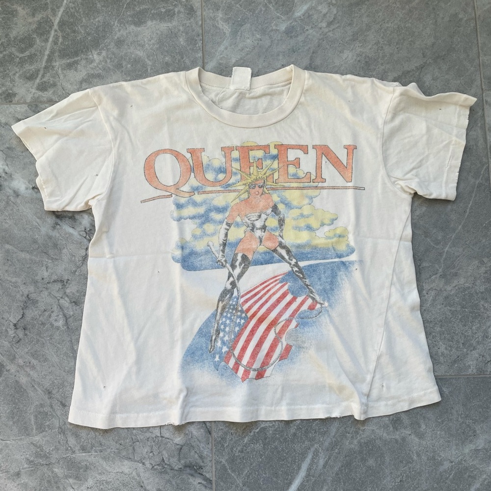 Madeworn Queen Crop Tshirt